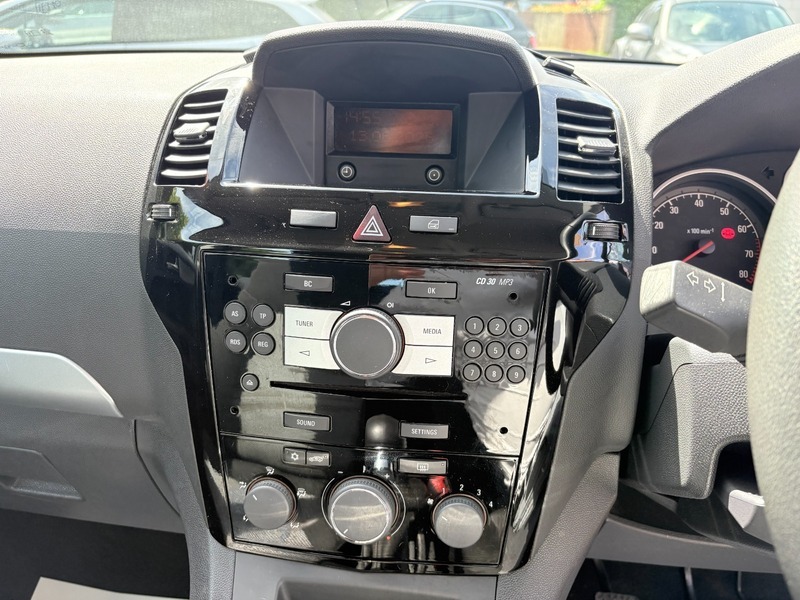 Vauxhall Zafira Tech Line Ss Black #11