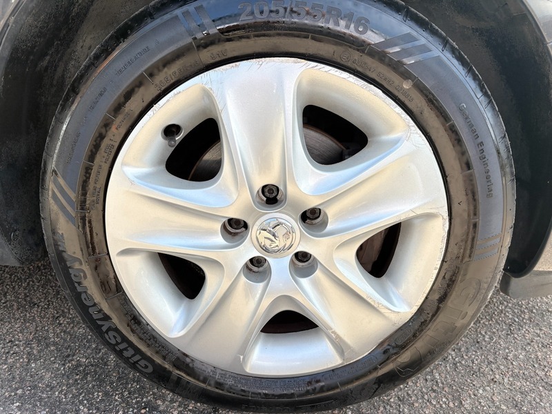 Vauxhall Zafira Tech Line Ss Black #17