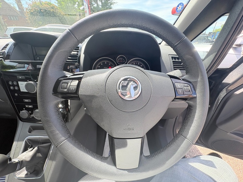 Vauxhall Zafira Tech Line Ss Black #10