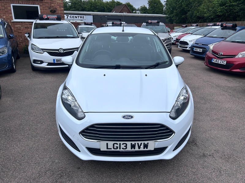 Ford Fiesta Style White #2