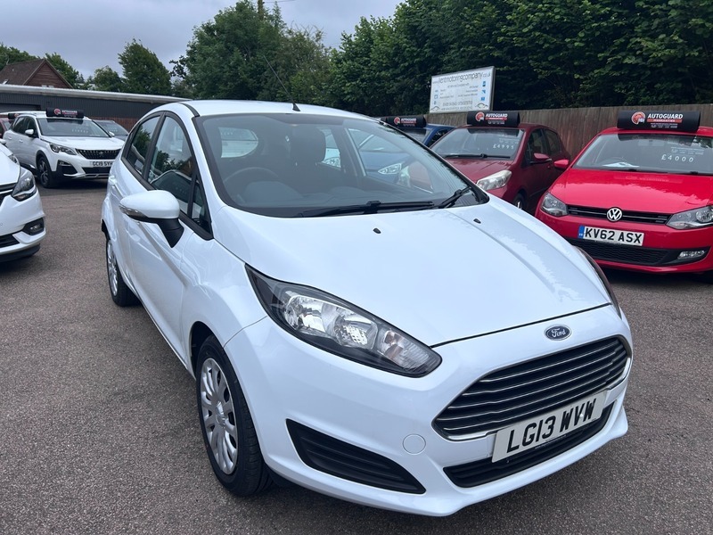 Ford Fiesta Style White #3