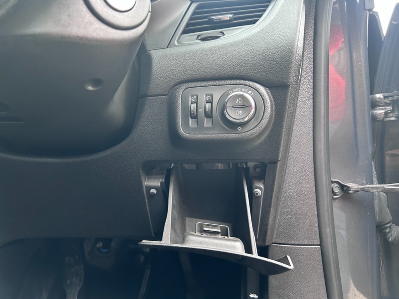 Vauxhall Zafira Silver #18