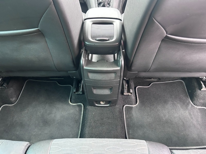 Vauxhall Zafira Silver #13