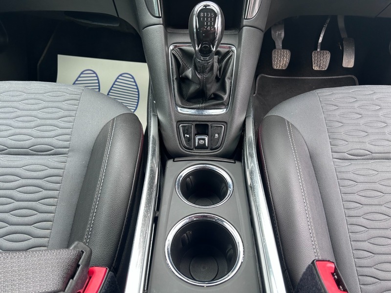 Vauxhall Zafira Silver #16