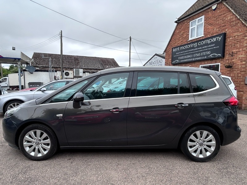 Vauxhall Zafira Silver #8