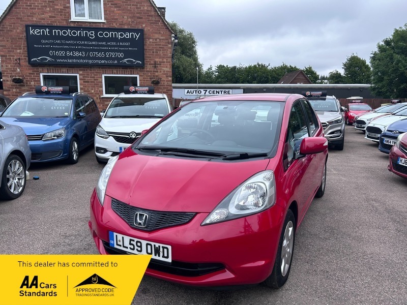 Honda Jazz I-vtec Es Red