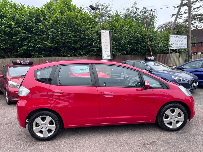 Honda Jazz I-vtec Es Red #4