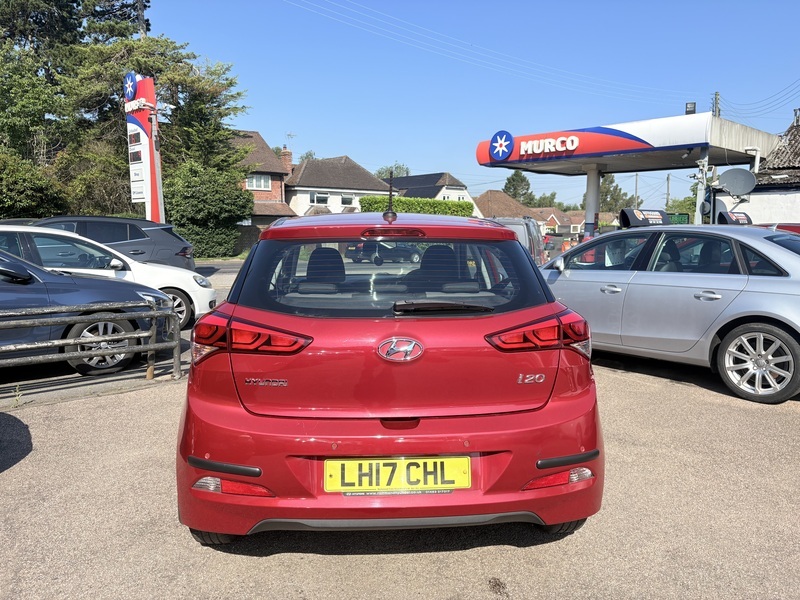 Hyundai I20 Mpi Se Red #4