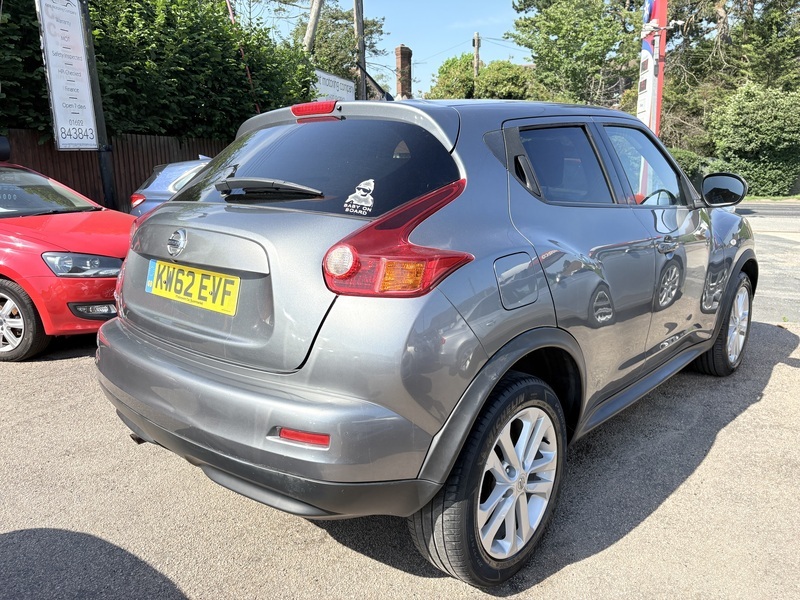 Nissan Juke 1.6 Acenta Premium Cvt Euro 5 White #6