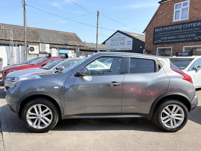 Nissan Juke 1.6 Acenta Premium Cvt Euro 5 White #8