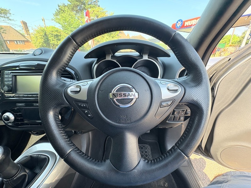Nissan Juke 1.6 Acenta Premium Cvt Euro 5 White #10