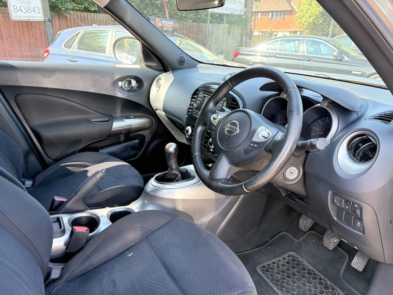 Nissan Juke 1.6 Acenta Premium Cvt Euro 5 White #9