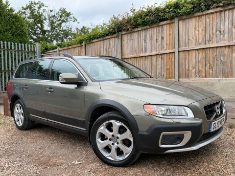 Volvo XC70 2.4 D5 Se Lux Gold #10