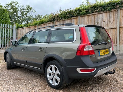 Volvo XC70 2.4 D5 Se Lux Gold #8