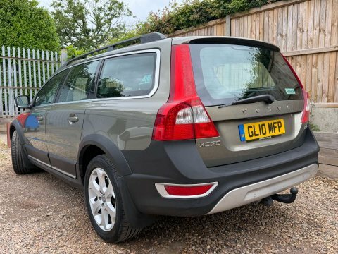 Volvo XC70 2.4 D5 Se Lux Gold #9