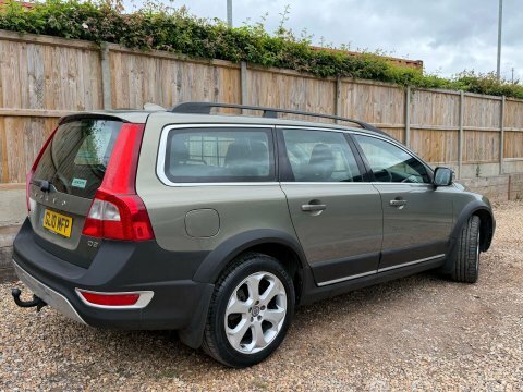 Volvo XC70 2.4 D5 Se Lux Gold #14