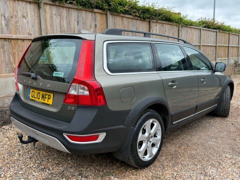 Volvo XC70 2.4 D5 Se Lux Gold #15