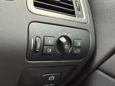 Volvo XC70 2.4 D5 Se Lux Gold #22