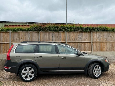 Volvo XC70 2.4 D5 Se Lux Gold #13