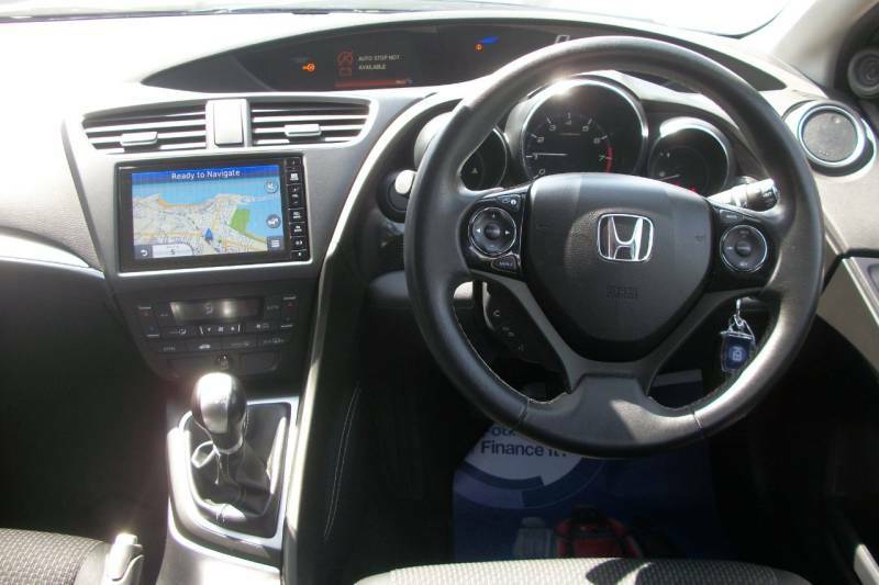 Honda Civic 1.4 I-vtec Se Plus Navi Black #4