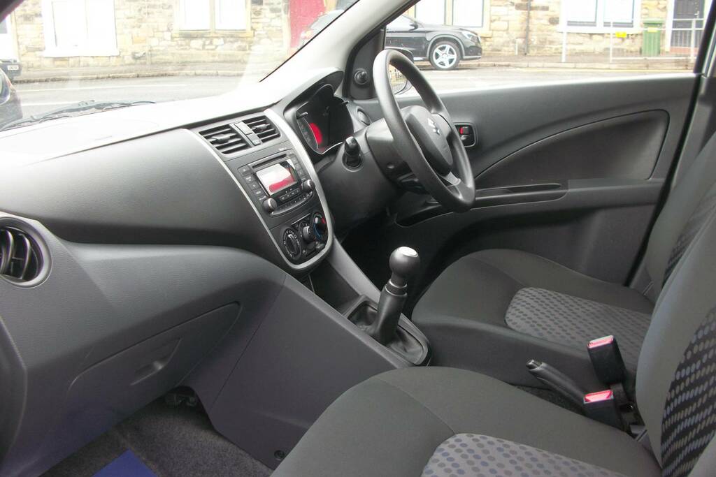 Suzuki Celerio 1L Sz3 White #10