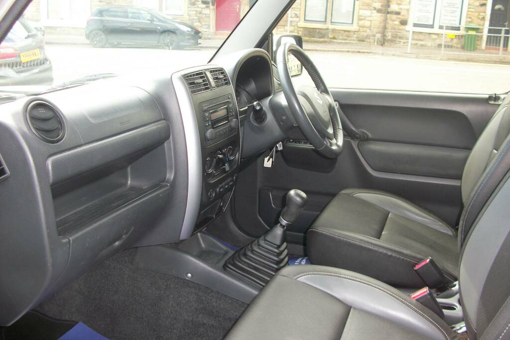 Suzuki Jimny Sz4 Black #8