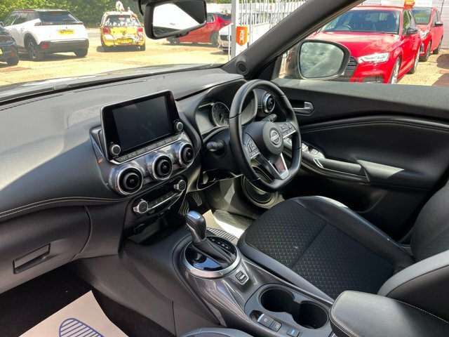 Nissan Juke 1.6 N-connecta Suv Hybrid Euro 6 Grey #3