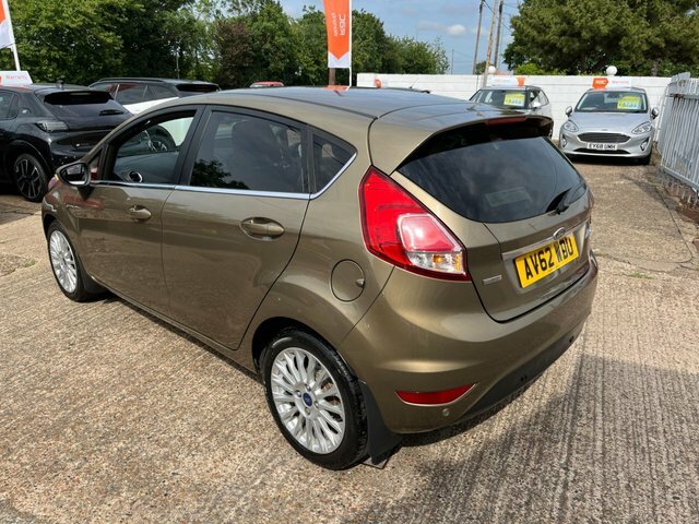 Ford Fiesta 1.0T Ecoboost Titanium Hatchback Brown #4