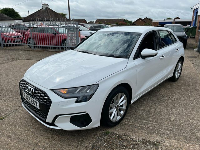 Audi A3 1.0 Tfsi 30 Technik Sportback S Tronic White #3