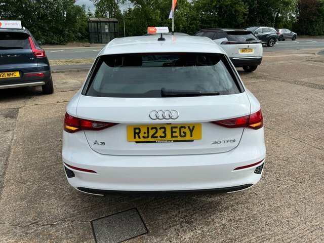 Audi A3 1.0 Tfsi 30 Technik Sportback S Tronic White #6