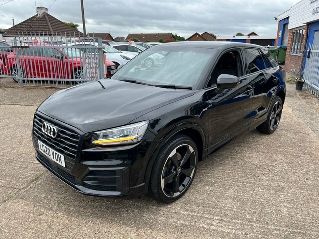 Audi Q2 1.5 Tfsi Cod 35 Black Edition Suv S Tro Black #3
