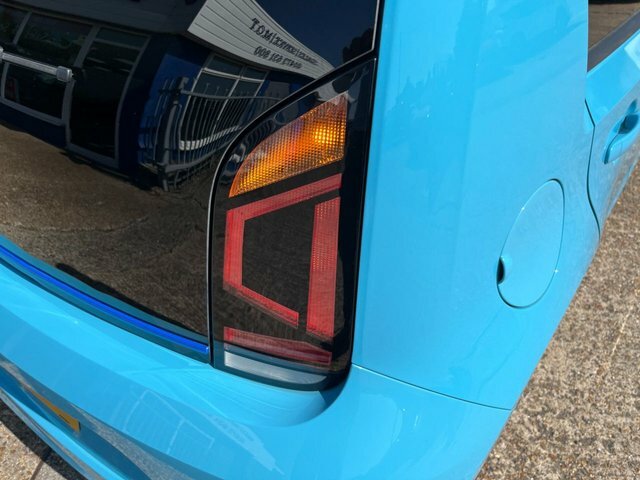 Volkswagen e-Up Hatchback Blue #60