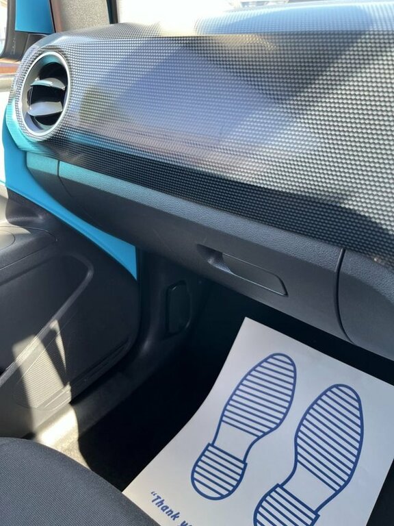Volkswagen e-Up Hatchback Blue #61