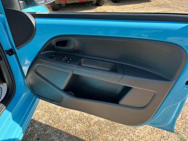 Volkswagen e-Up Hatchback Blue #37