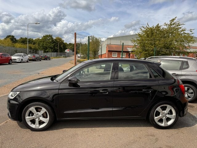 Audi A1 Tfsi Sport Sportback Black #6