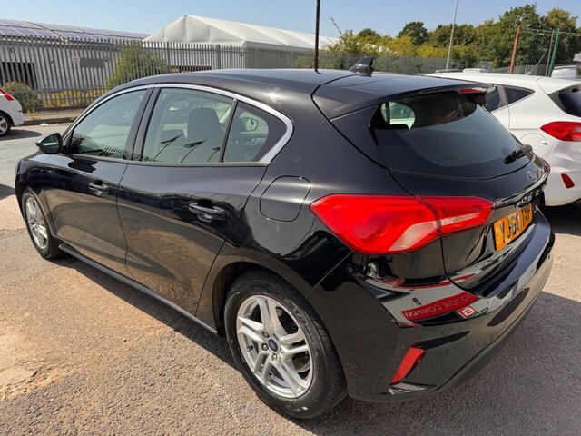 Ford Focus Ecoblue Zetec Hatchback Black #4