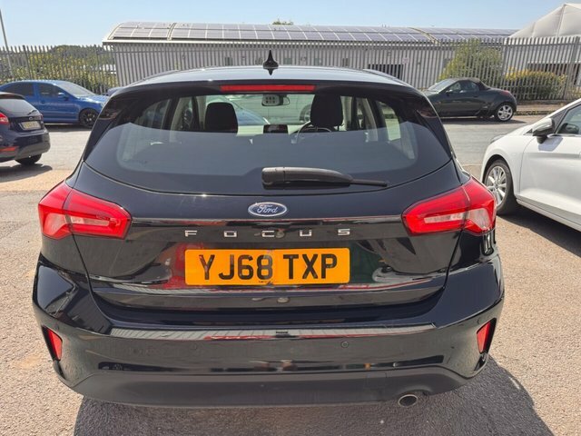 Ford Focus Ecoblue Zetec Hatchback Black #3