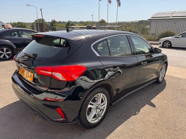 Ford Focus Ecoblue Zetec Hatchback Black #2