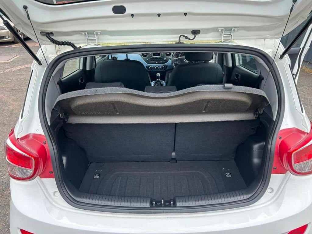 Hyundai I10 1.2 Premium Se White #10