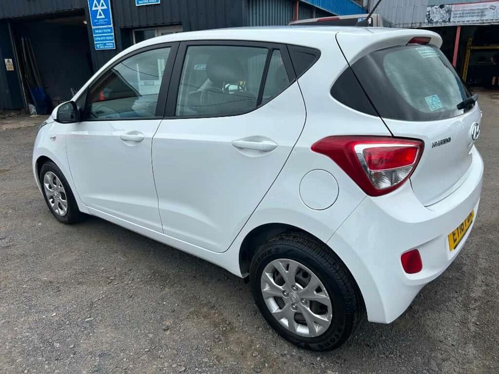 Hyundai I10 Se White #4