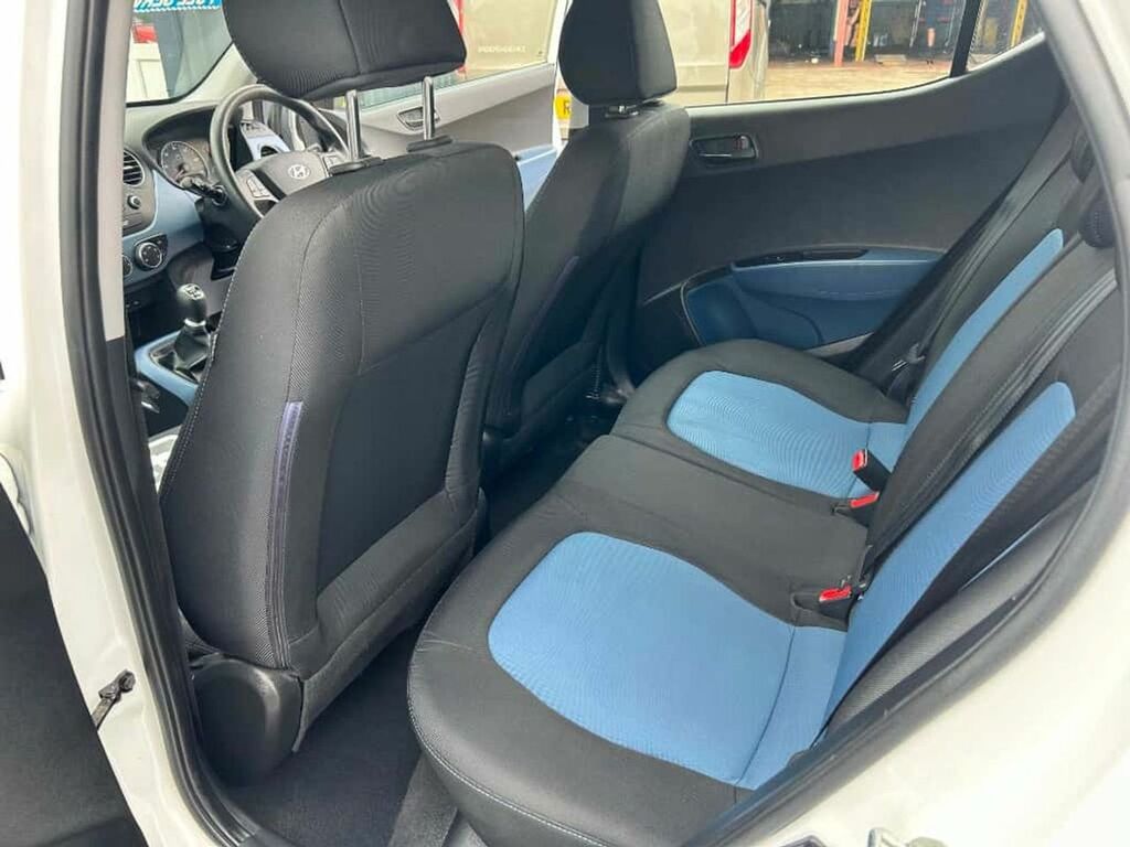 Hyundai I10 1.2 Premium Se White #11
