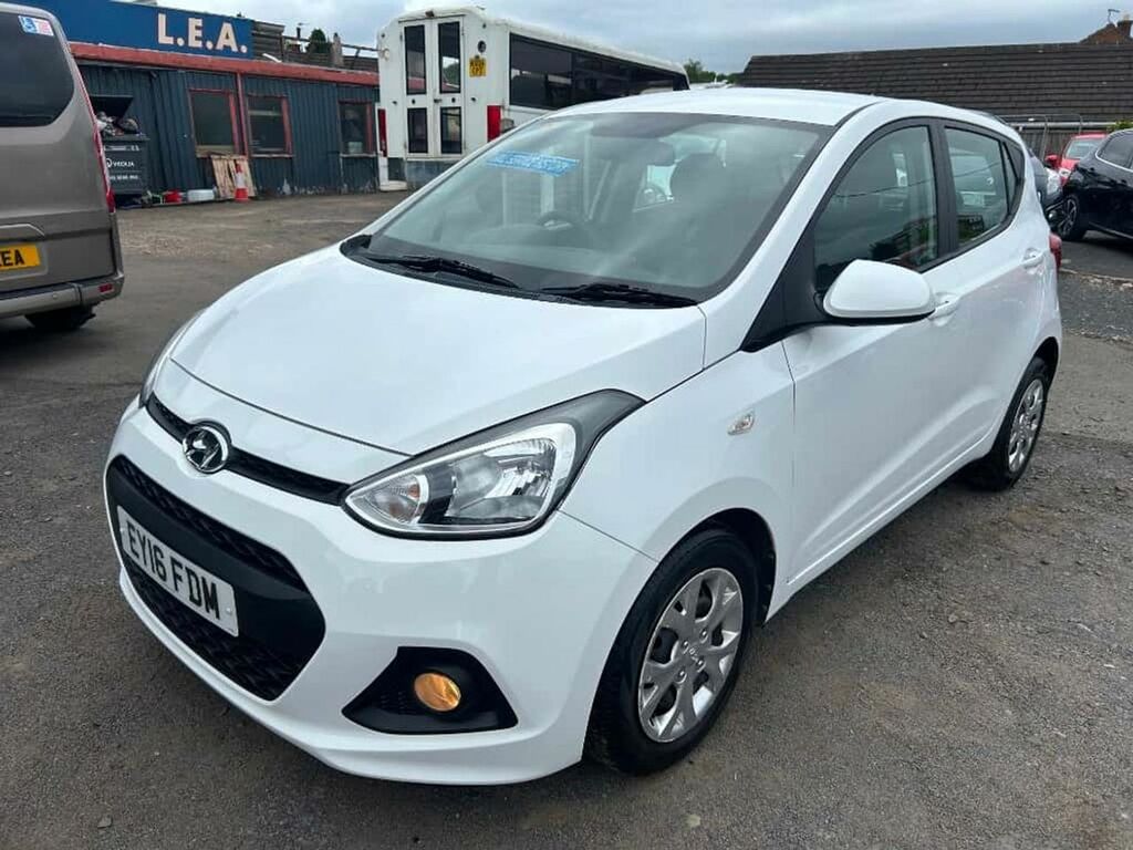 Hyundai I10 Se White #3