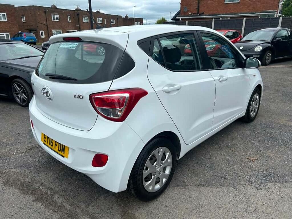 Hyundai I10 Se White #6
