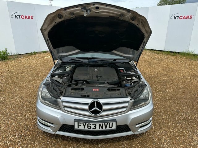 Mercedes-Benz C Class C200 Cdi Blueefficiency Amg White #37