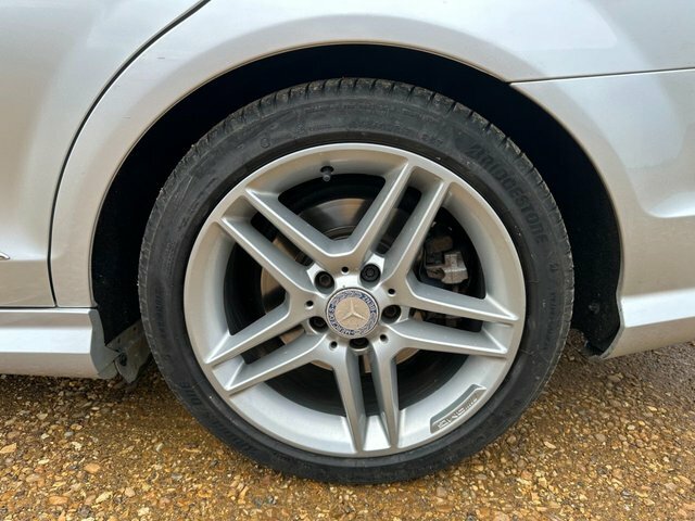 Mercedes-Benz C Class C200 Cdi Blueefficiency Amg White #39
