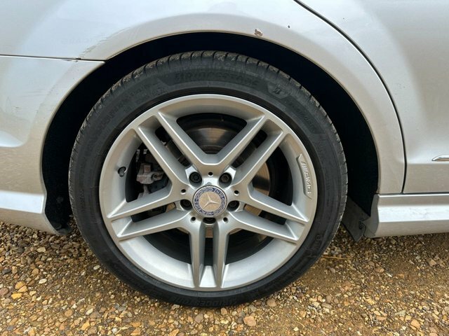 Mercedes-Benz C Class C200 Cdi Blueefficiency Amg White #40