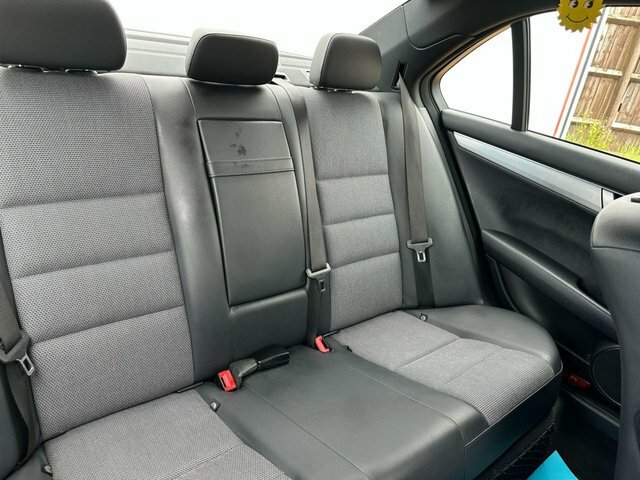Mercedes-Benz C Class C200 Cdi Blueefficiency Amg White #27