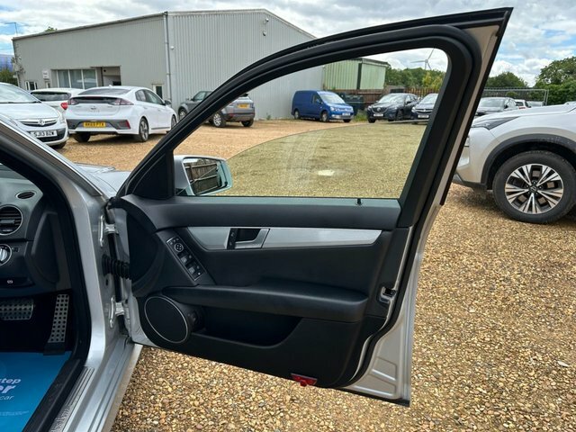 Mercedes-Benz C Class C200 Cdi Blueefficiency Amg White #12