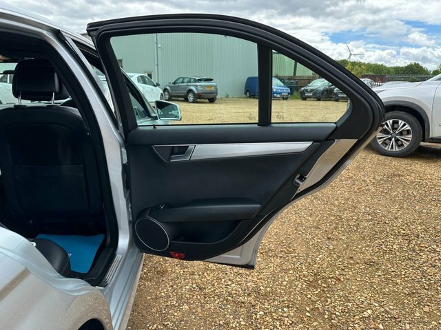 Mercedes-Benz C Class C200 Cdi Blueefficiency Amg White #25