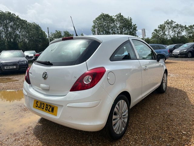Vauxhall Corsa 16V Energy Hatchback White #5